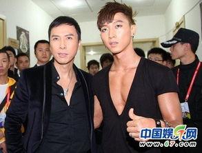 何炅明星合影,欢乐时光，星光熠熠