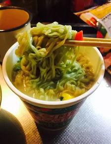 网红吃过泡面吗英语,Has the Internet Celebrity Ever Tasted Instant Noodles?